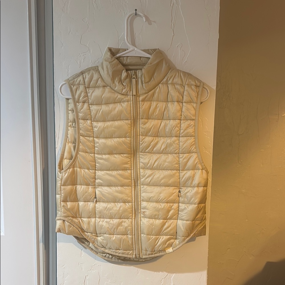 Women's Cream Puffer Vest